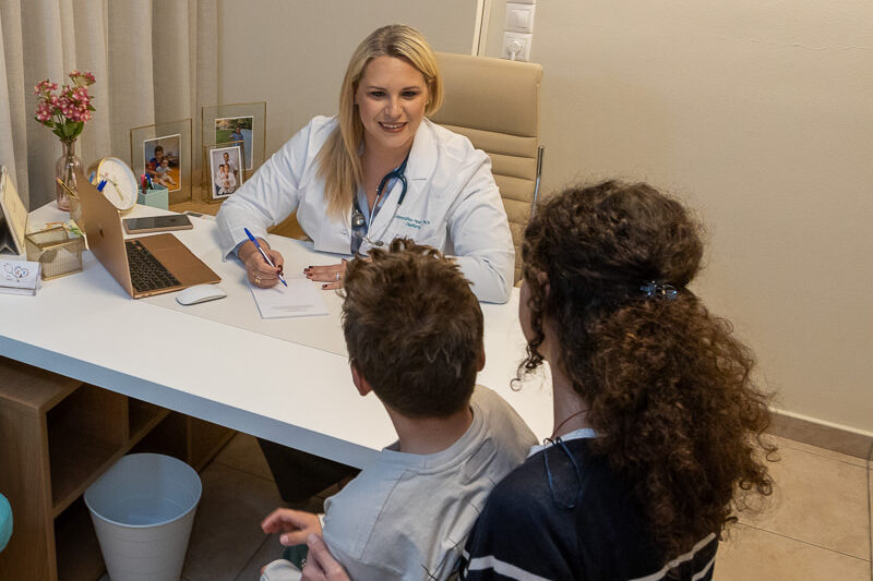 Ενημέρωση Γονέων & Διασύνδεση με Ειδικούς